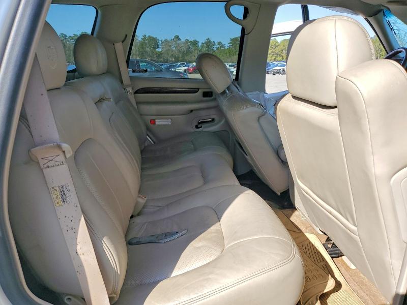 2002 Cadillac Escalade მანქანა იყიდება აუქციონზე, vin: 1GYEC63T72R255176, აუქციონის ნომერი: 76570455
