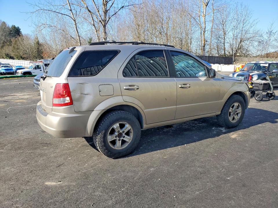 2005 Kia Sorento მანქანა იყიდება აუქციონზე, vin: KNDJC733755487394, აუქციონის ნომერი: 77505765