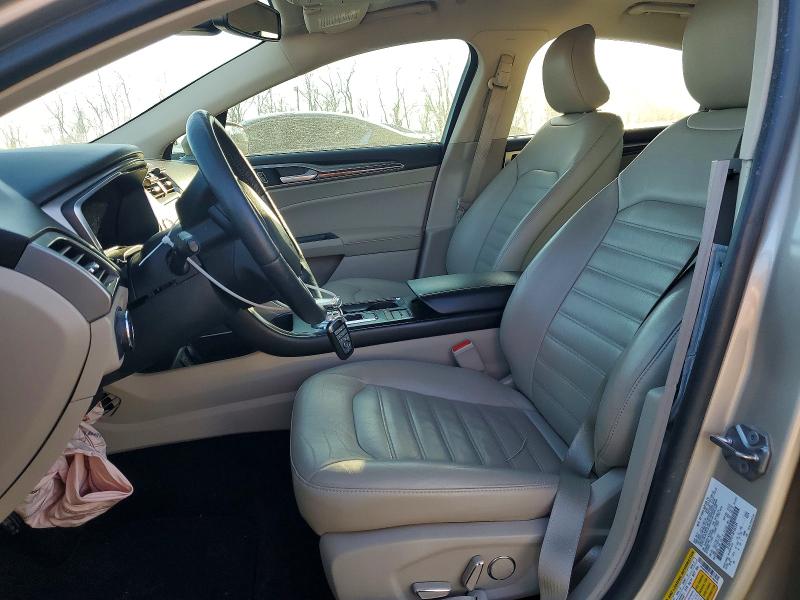 77375395 :رقم المزاد ، 3FA6P0PU1JR106544 vin ، 2018 Ford Fusion مزاد بيع