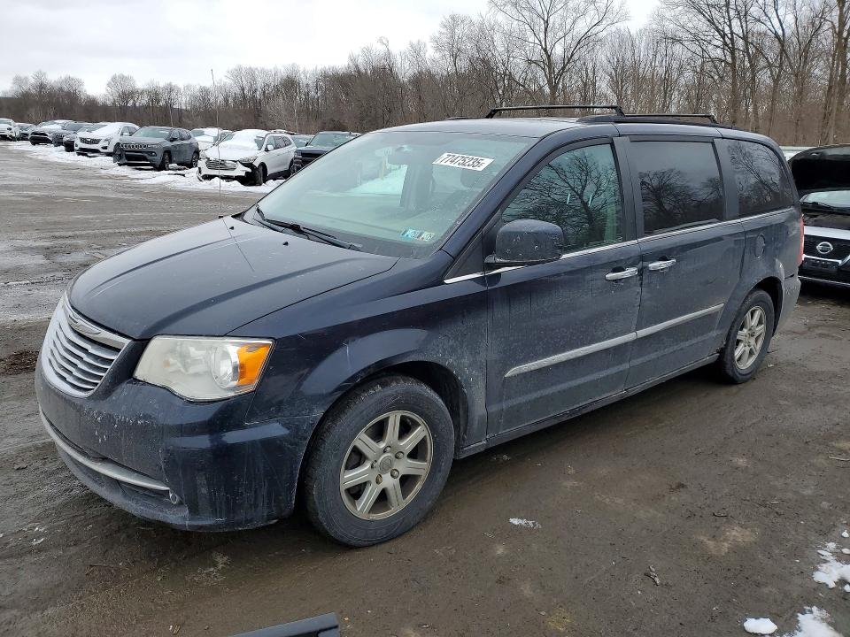 77475235 :رقم المزاد ، 2A4RR5DG3BR633354 vin ، 2011 Chrysler Town & Country مزاد بيع