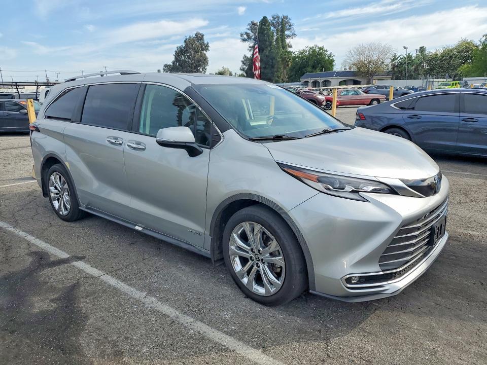 Продажа на аукционе авто 2021 Toyota Sienna, vin: 5TDERKEC6MS022615, номер лота: 76192475