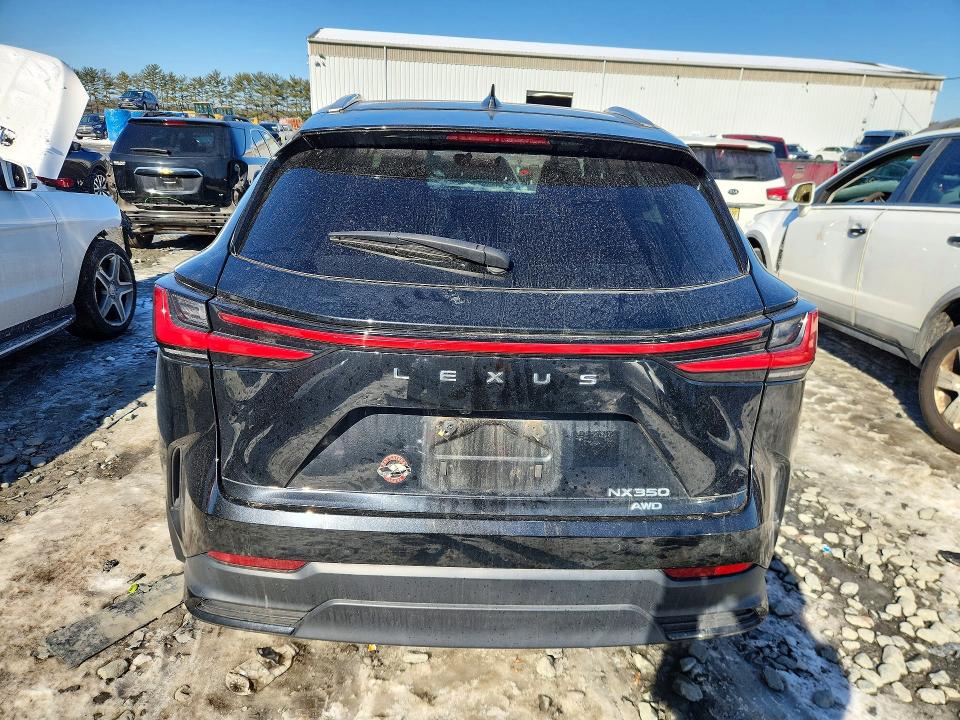 Продажа на аукционе авто 2022 Lexus Nx, vin: 2T2GGCEZ7NC011914, номер лота: 75823725