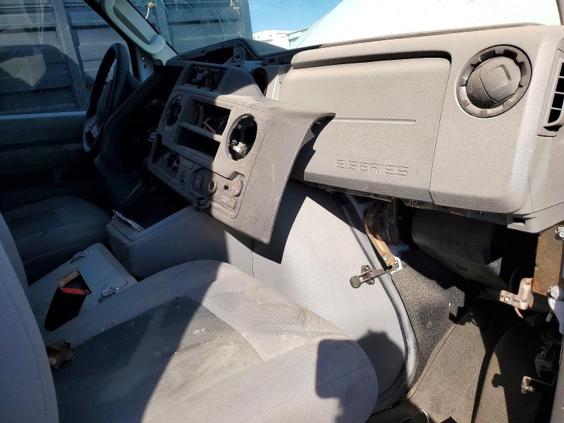 77016735 :رقم المزاد ، 1FDWE3FN5MDC18610 vin ، 2021 Ford Econoline E350 Super Duty Cutaway Van مزاد بيع