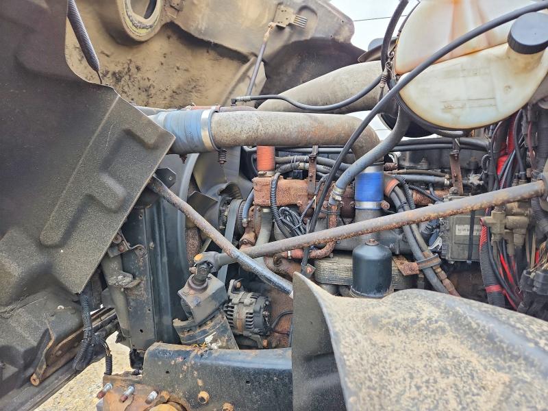 75988935 :رقم المزاد ، 1M2AG11CX3M003222 vin ، 2003 Mack 700 مزاد بيع