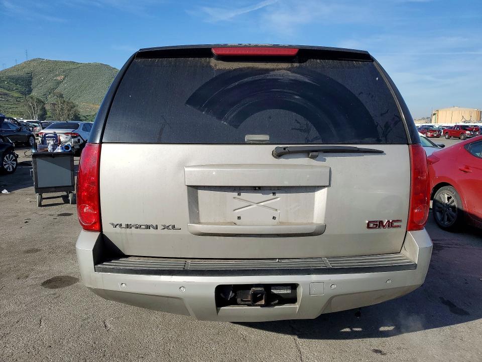 Продажа на аукционе авто 2008 Gmc Yukon Xl, vin: 1GKFC16J88R146911, номер лота: 79053005