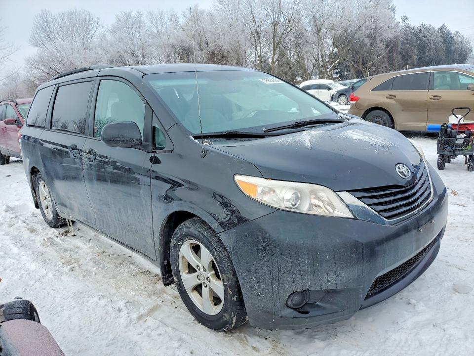 Aukcja sprzedaży 2013 Toyota Sienna, vin: 5TDKK3DC5DS357332, numer aukcji: 75632585