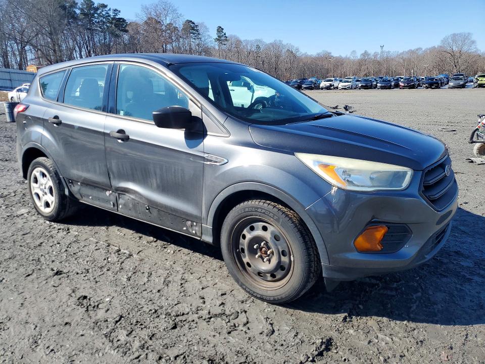 2017 Ford Escape მანქანა იყიდება აუქციონზე, vin: 1FMCU0F75HUE29253, აუქციონის ნომერი: 75348655