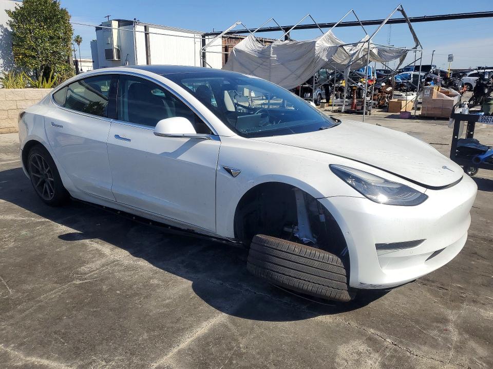 Продажа на аукционе авто 2020 Tesla Model 3, vin: 5YJ3E1EA6LF803987, номер лота: 77147175