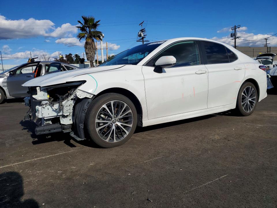 Продажа на аукционе авто 2020 Toyota Camry, vin: 4T1G11AK2LU950225, номер лота: 77771255
