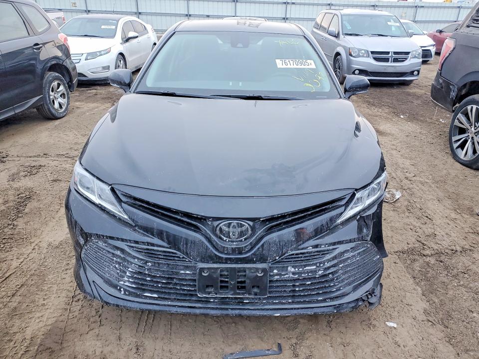 2020 Toyota Camry მანქანა იყიდება აუქციონზე, vin: 4T1C11BK3LU010092, აუქციონის ნომერი: 53998206