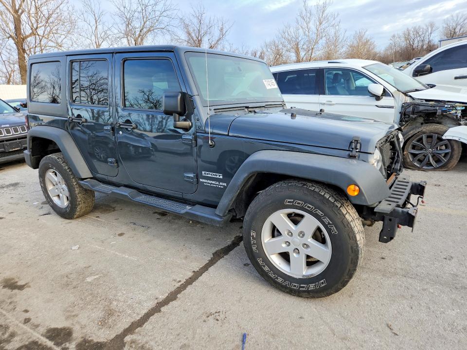 77421455 :رقم المزاد ، 1C4BJWDG2HL526141 vin ، 2017 Jeep Wrangler Unlimited مزاد بيع