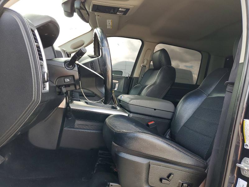 75886255 :رقم المزاد ، 3C6UR5DL0JG301493 vin ، 2018 Ram 2500 مزاد بيع