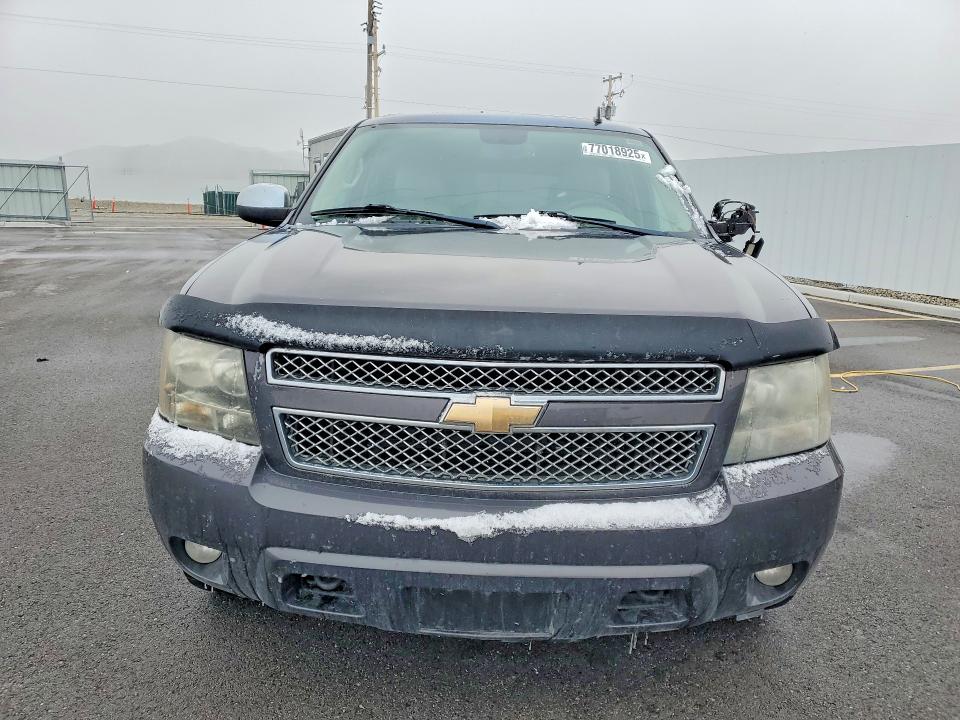 Продажа на аукционе авто 2010 Chevrolet Suburban, vin: 1GNUKKE39AR186359, номер лота: 77018925