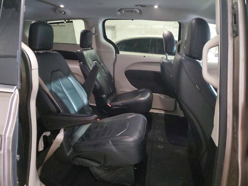 78686215 :رقم المزاد ، 2C4RC1BG4HR788250 vin ، 2017 Chrysler Pacifica مزاد بيع