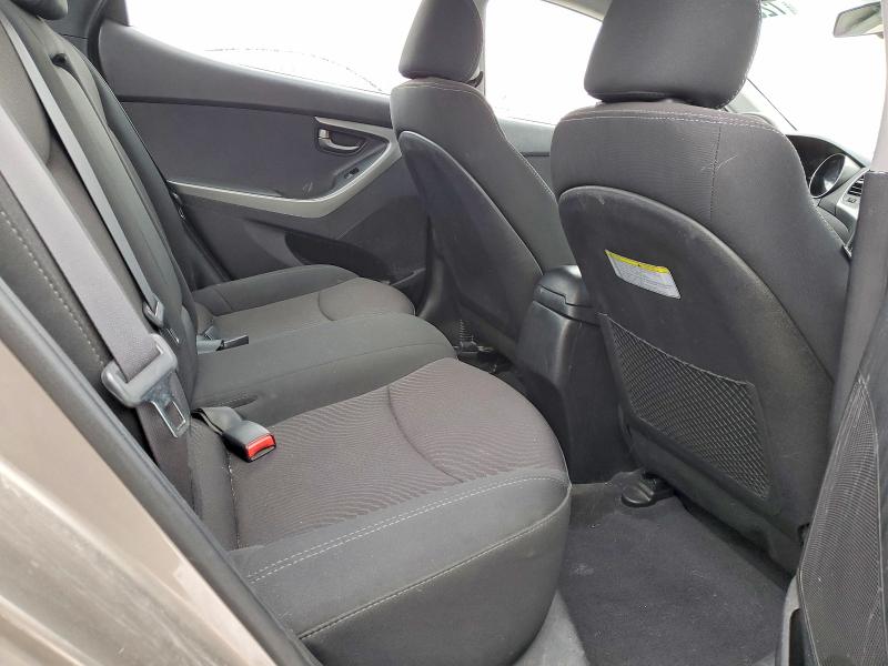 72387345 :رقم المزاد ، 5NPDH4AE9FH581974 vin ، 2015 Hyundai Elantra مزاد بيع