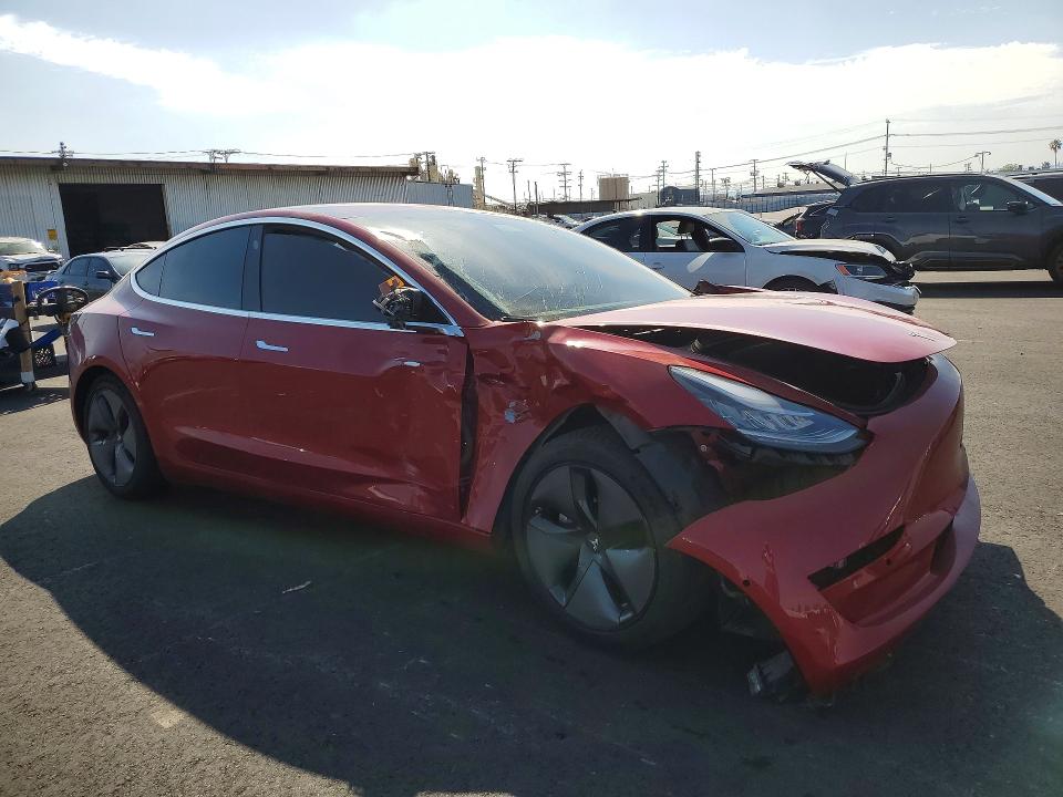 Продажа на аукционе авто 2018 Tesla Model 3, vin: 5YJ3E1EA2JF012952, номер лота: 76544975