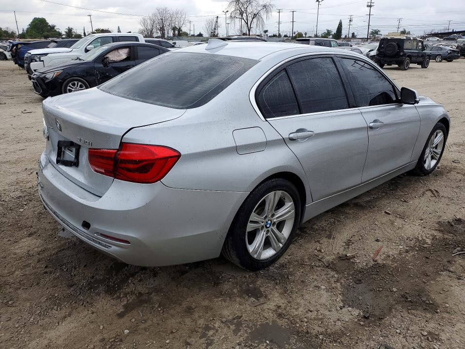 76874675 :رقم المزاد ، WBA8B9G57JNU99027 vin ، 2018 Bmw 330 مزاد بيع