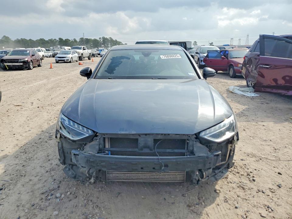 Продажа на аукционе авто 2022 Audi A4, vin: WAUEAAF49NA008101, номер лота: 76898825
