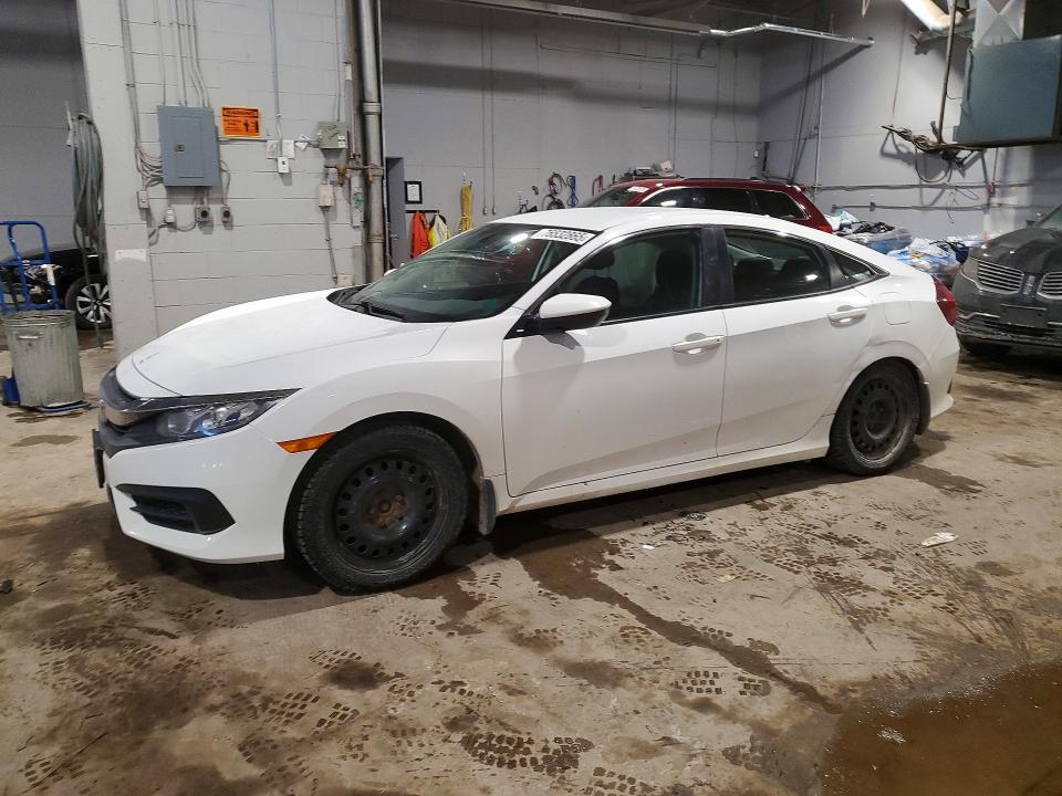 76532865 :رقم المزاد ، 2HGFC2F53JH032651 vin ، 2018 Honda Civic مزاد بيع