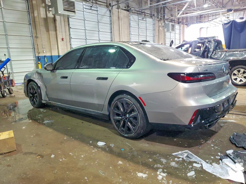 Продаж на аукціоні авто 2023 Bmw 760, vin: WBA33EJ02PCM90642, номер лоту: 76339105