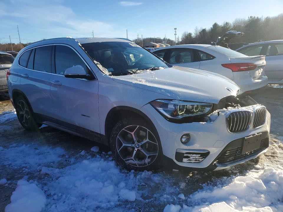 76354915 :رقم المزاد ، WBXHT3C30J5K29609 vin ، 2018 Bmw X1 مزاد بيع
