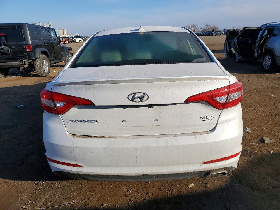 2015 Hyundai Sonata მანქანა იყიდება აუქციონზე, vin: 5NPE24AF7FH235677, აუქციონის ნომერი: 78444205