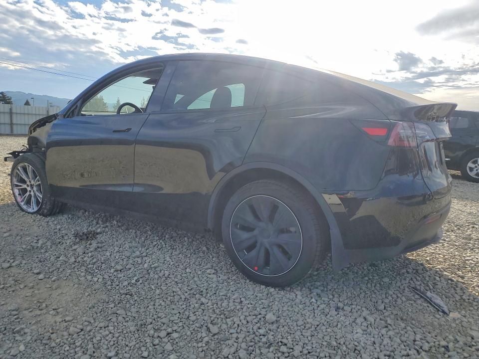 76546865 :رقم المزاد ، 7SAYGDEE5PF699182 vin ، 2023 Tesla Model Y مزاد بيع