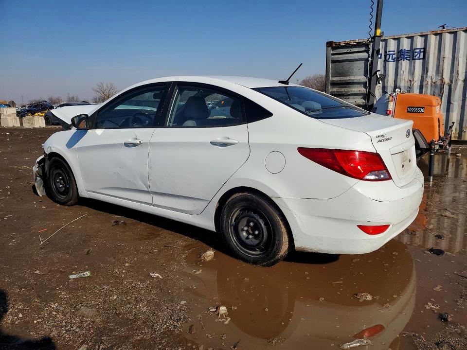 2015 Hyundai Accent მანქანა იყიდება აუქციონზე, vin: KMHCT4AE8FU926892, აუქციონის ნომერი: 76966335
