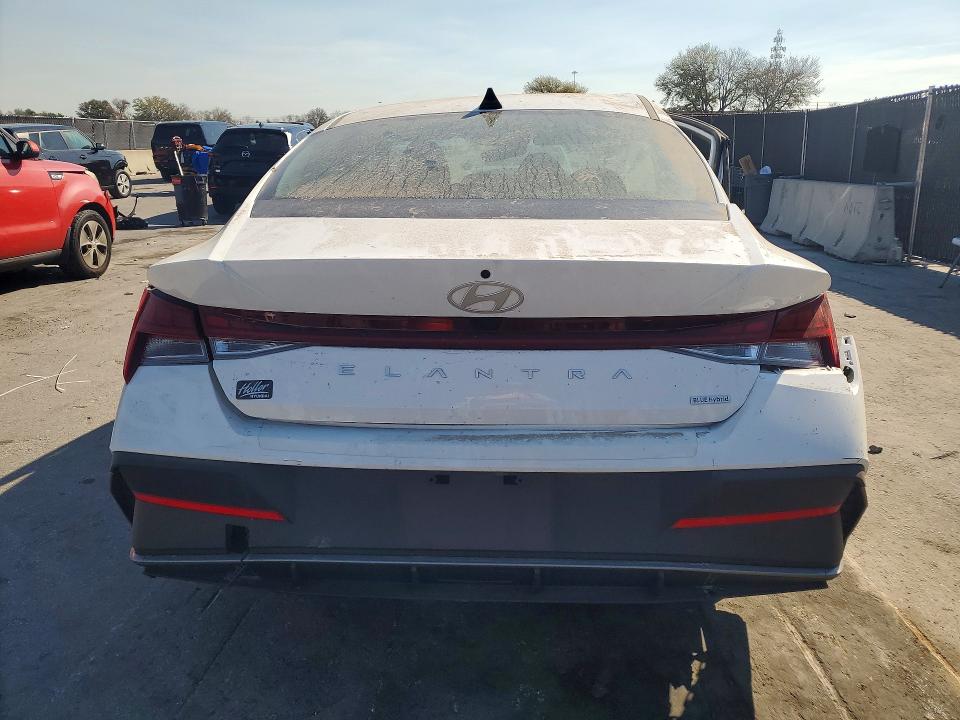 2025 Hyundai Elantra Hybrid მანქანა იყიდება აუქციონზე, vin: KMHLM4DJ5SU163410, აუქციონის ნომერი: 78668555