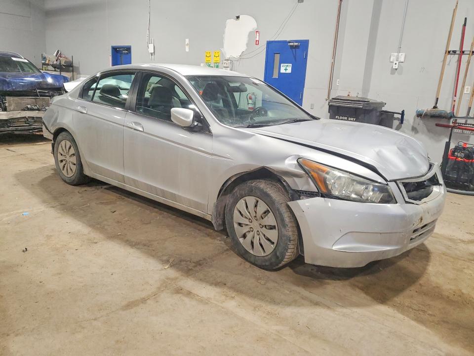 77334075 :رقم المزاد ، 1HGCP2F32AA805131 vin ، 2010 Honda Accord مزاد بيع