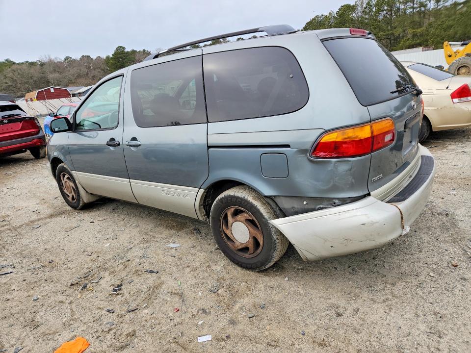 Auction sale of the 2000 Toyota Sienna, vin: 4T3ZF13C1YU220272, lot number: 73085505