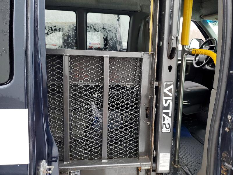76362325 :رقم المزاد ، 1GBZG1FA8D1186612 vin ، 2013 Chevrolet Express G3500 مزاد بيع