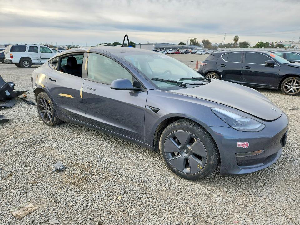 76182775 :رقم المزاد ، 5YJ3E1EA8PF712404 vin ، 2023 Tesla Model 3 مزاد بيع