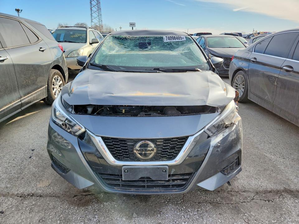 74098405 :رقم المزاد ، 3N1CN8EV3ML863372 vin ، 2021 Nissan Versa مزاد بيع