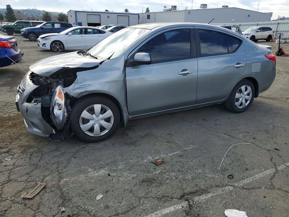 Продаж на аукціоні авто 2013 Nissan Versa, vin: 3N1CN7AP7DL892472, номер лоту: 77033685