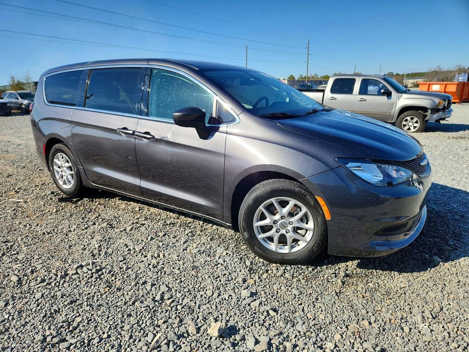 Продаж на аукціоні авто 2022 Chrysler Voyager, vin: 2C4RC1CGXNR203438, номер лоту: 75655565