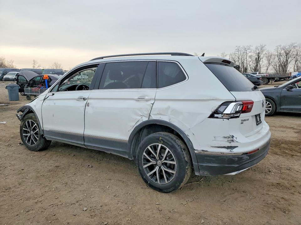 2021 Volkswagen Tiguan მანქანა იყიდება აუქციონზე, vin: 3VV3B7AX7MM053942, აუქციონის ნომერი: 53660176