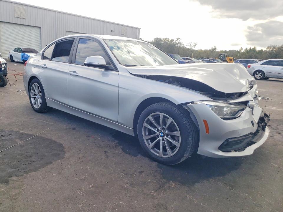 Продаж на аукціоні авто 2018 Bmw 320, vin: WBA8E1G57JNU92507, номер лоту: 78084765