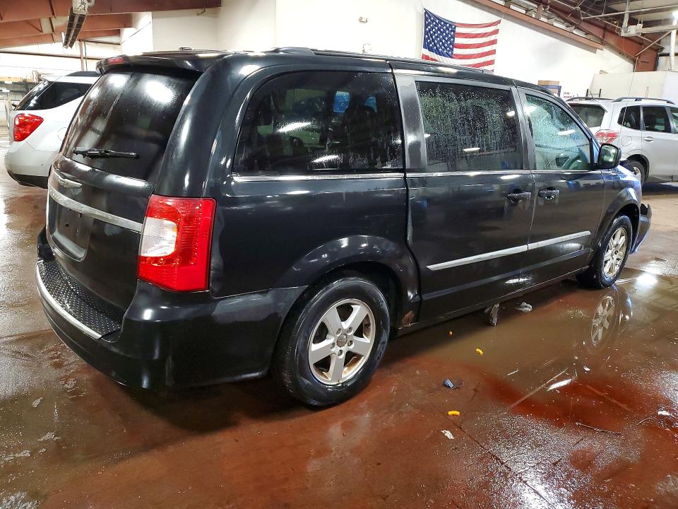 2011 Chrysler Town & Country მანქანა იყიდება აუქციონზე, vin: 2A4RR5DG8BR607431, აუქციონის ნომერი: 76926505