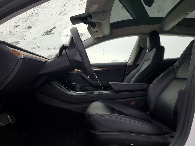 72162025 :رقم المزاد ، 5YJ3E1EAXMF985923 vin ، 2021 Tesla Model 3 مزاد بيع