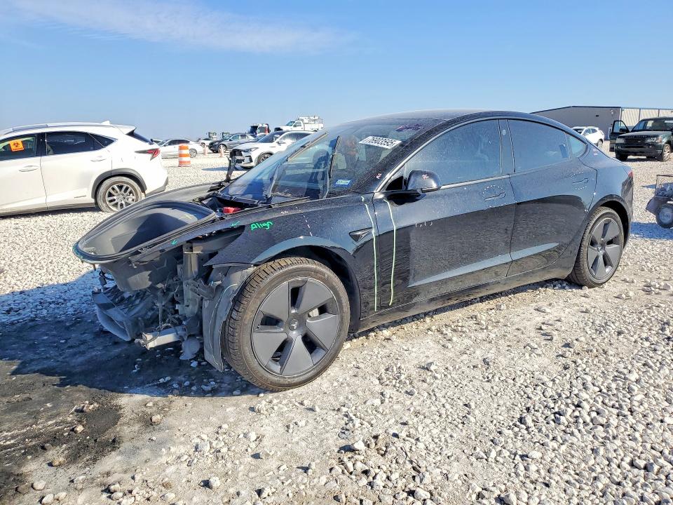 Auction sale of the 2021 Tesla Model 3, vin: 5YJ3E1EB3MF918377, lot number: 76903595