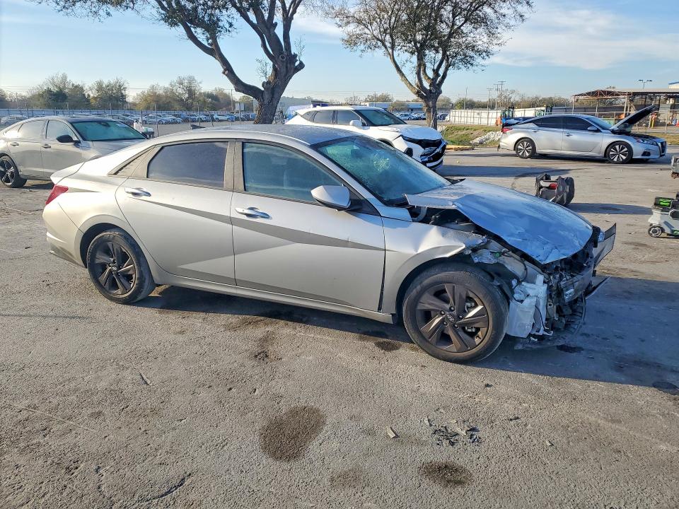 2022 Hyundai Elantra მანქანა იყიდება აუქციონზე, vin: 5NPLS4AG6NH072213, აუქციონის ნომერი: 78526945