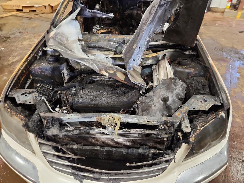 2005 Chrysler Pacifica მანქანა იყიდება აუქციონზე, vin: 2C4GM68465R353613, აუქციონის ნომერი: 75709045