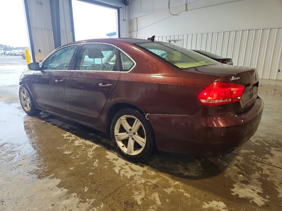 79043575 :رقم المزاد ، 1VWBP7A33EC019554 vin ، 2014 Volkswagen Passat مزاد بيع