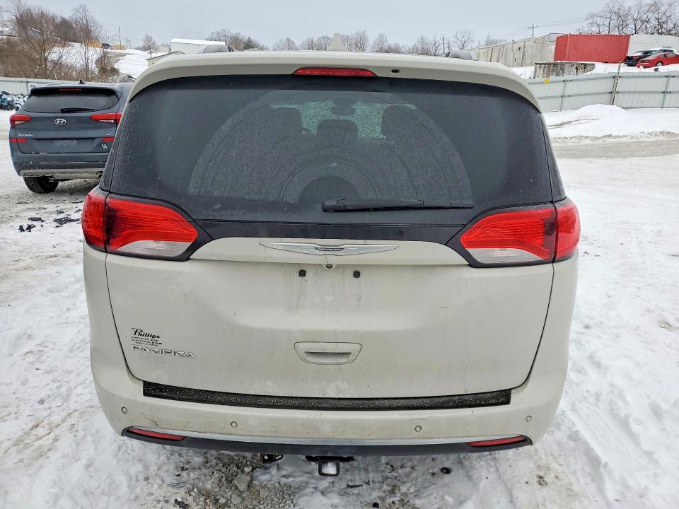 Продажа на аукционе авто 2017 Chrysler Pacifica, vin: 2C4RC1EG5HR555828, номер лота: 75688475