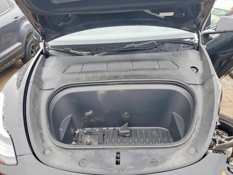 76167915 :رقم المزاد ، 7SAYGAEE8PF632350 vin ، 2023 Tesla Model Y مزاد بيع