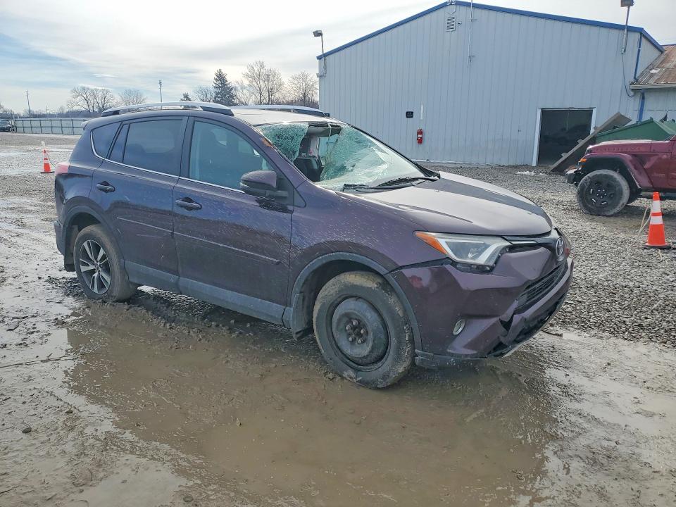 Продаж на аукціоні авто 2016 Toyota Rav4, vin: 2T3RFREV4GW528807, номер лоту: 75671905