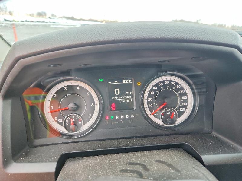 79215415 :رقم المزاد ، 1C6RR7FG2NS215683 vin ، 2022 Ram 1500 Classic مزاد بيع
