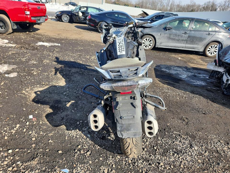 97943655 :رقم المزاد ، WB1061203FZZ25892 vin ، 2015 Bmw K1600 مزاد بيع