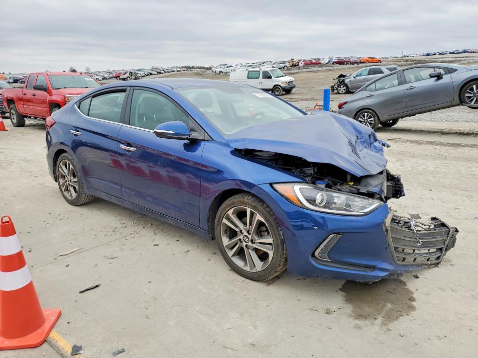 77933395 :رقم المزاد ، 5NPD84LF5HH051817 vin ، 2017 Hyundai Elantra مزاد بيع